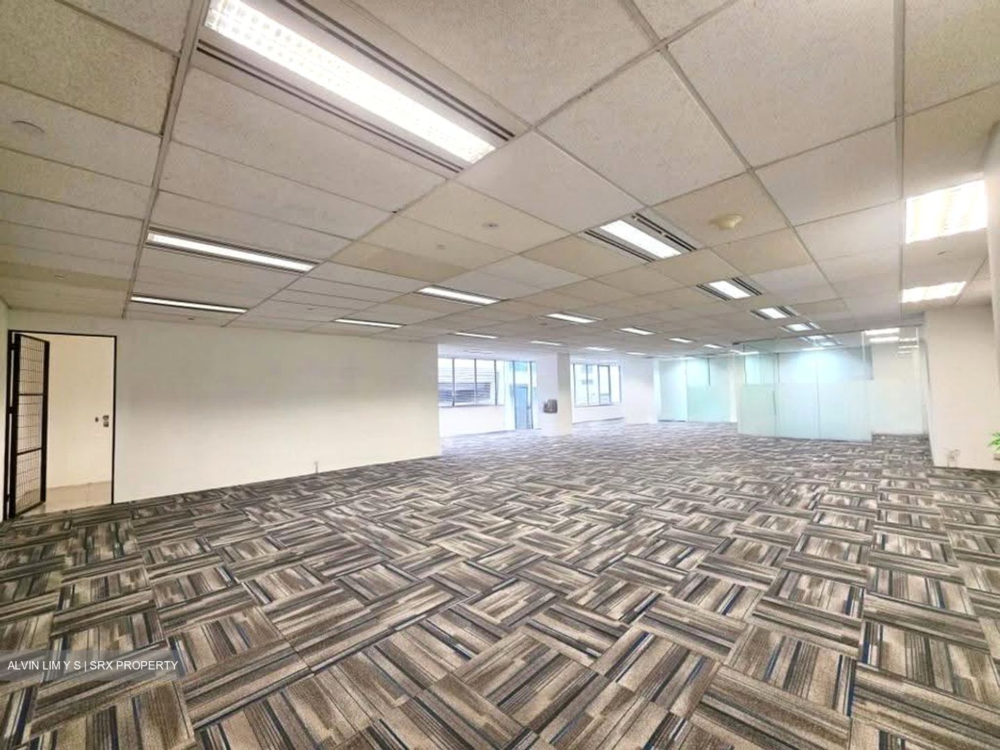 MYP Plaza (D1), Office #638105661